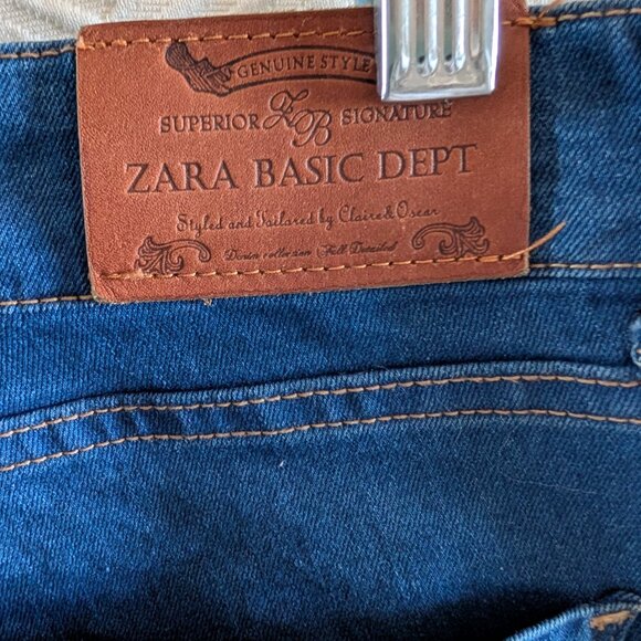 Zara Women's Lightweight Stretch Blue Jeans Flare Size 8, lower rise - Picture 7 of 10